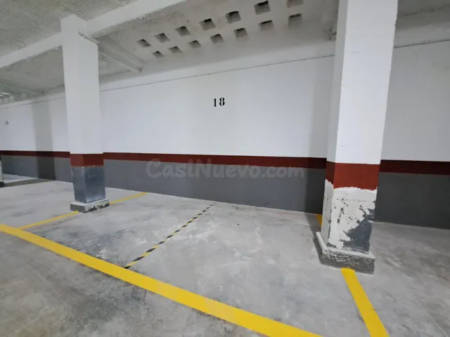 Se vende plaza de garaje en zona Plaza del Regne / Avda. San