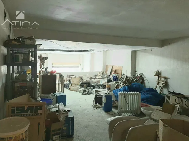 Local comercial de 250 m2 en el Grao de Gandia con altas posibilidades de inversión. — 6
