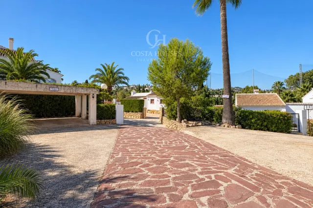 VILLA PRADO · CALMA MEDITERRANEA Y VISTAS AL MONTGO EN JAVEA — 33