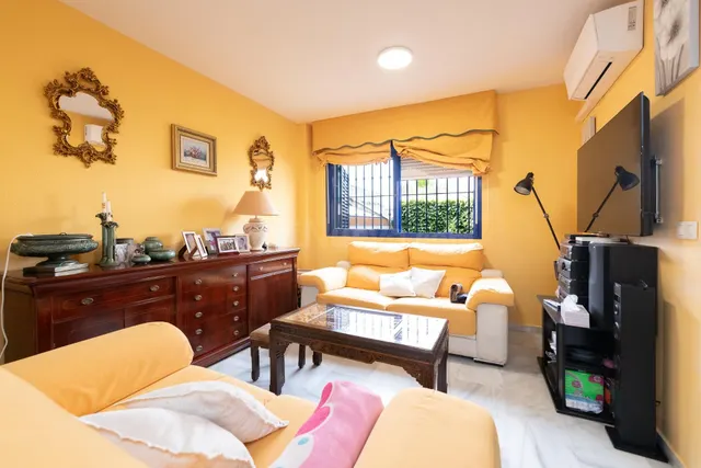 CHALET ADOSADO EN TORRE DE BENAGALBON 100 METROS A LA PLAYA - foto 4