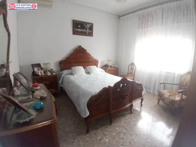 CASA EN ESQUINA EN ZONA PROXIMA A MERCADONA Y ZONA CENTRO — 11