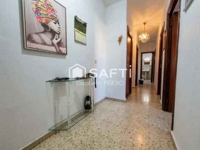 ¡Totalmente amueblado! Espacioso piso de 4 dorm. con gran terraza y lavadero en el centro de Montijo – ¡Todo exterior! — 6