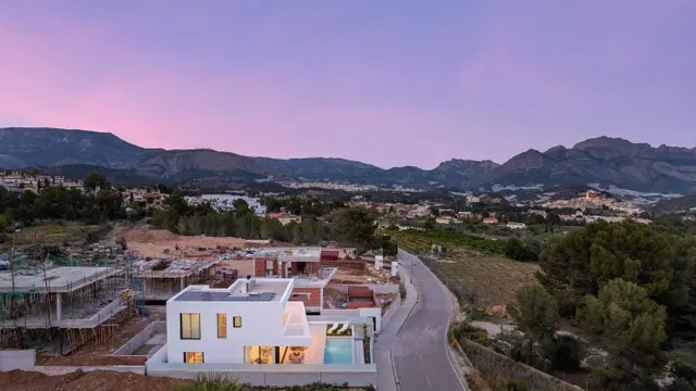Villa 3 habitaciones 306m² en venta - Casco urbano — 17