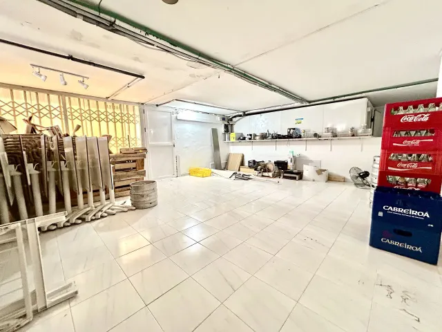 Local comercial 250m² en venta - Cabo Roig — 39