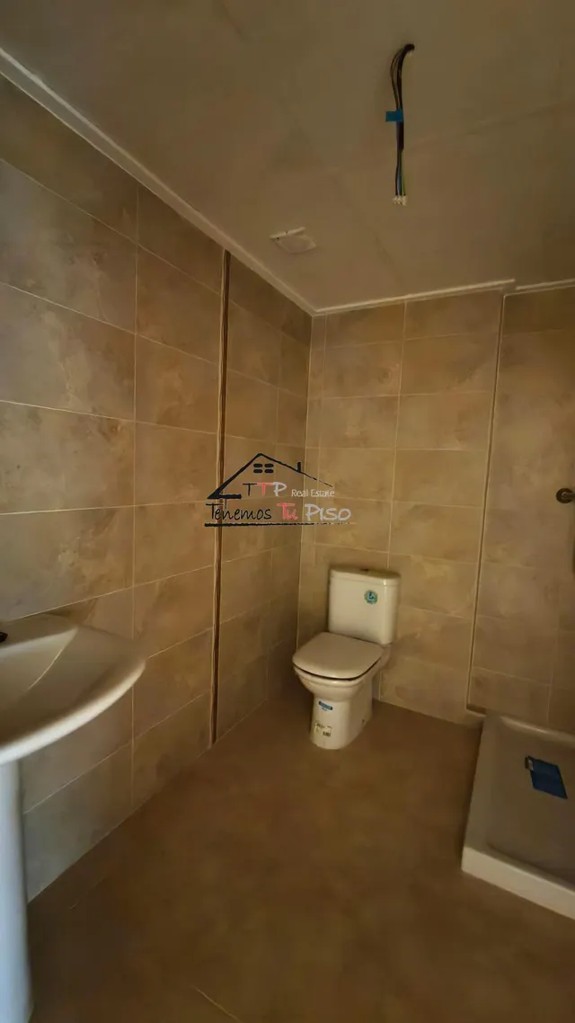 ÁTICO-DÚPLEX A ESTRENAR. 5 DORMITORIOS. 3 BAÑOS. TERRAZA DE 60M. COCHERA INCLUIDA — 26