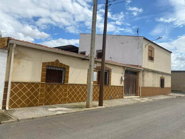 SE VENDE CASA EN LA ZONA DE CALZADA DE CALATRAVA — 5