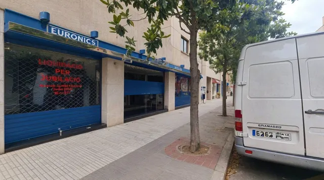 GRAN LOCAL DE 225 M2 EN ALQUILER — 12