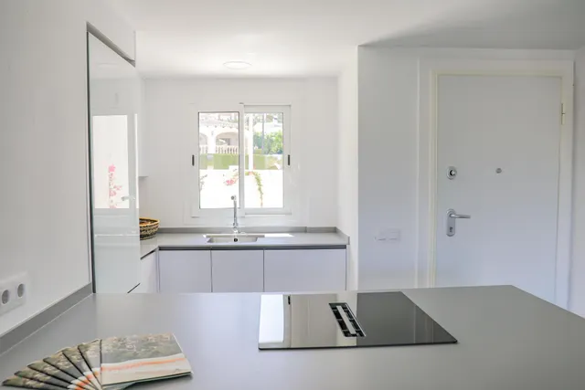 VIVIENDA OBRA NUEVA DE 1 HABITACIÓN CON TERRAZA, GARAJE Y PISCINA EN MODERNO RESIDENCIAL EN DENIA !! — 11