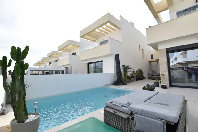 Villa 3 habitaciones 108m² en venta - Costa blanca sur — 44