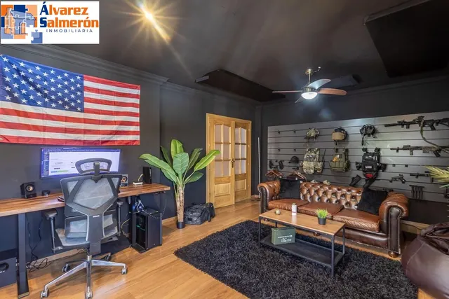 INCREÍBLE CHALET INDEPENDIENTE EN ZONA PRIVILEGIADA — 12