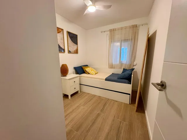 Bungalow totalmente reformado a estrenar y sin comunidad en la Florida, Orihuela Costa — 27