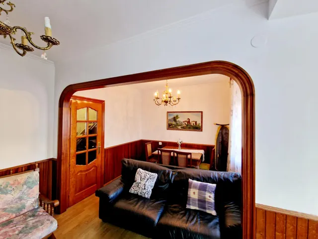 EXCLUSIVO CONJUNTO DE DOS CASAS CON JARDÍN Y GARAJE A 300 METROS DE LA PLAYA DE A RAPADOIRA – FOZ — 13