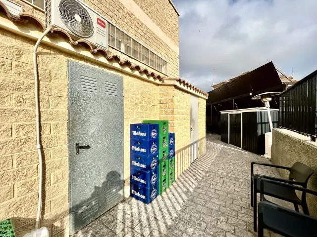 Local comercial 109m² en venta - Villamartin — 40