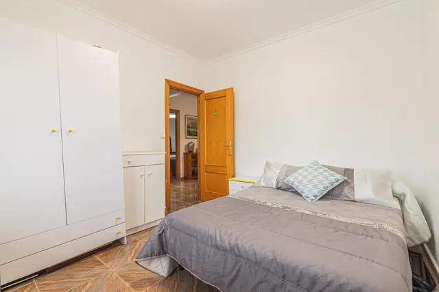Chalet sito en Valverde con 6 habitaciones, 3 baños, piscina y garaje — 45