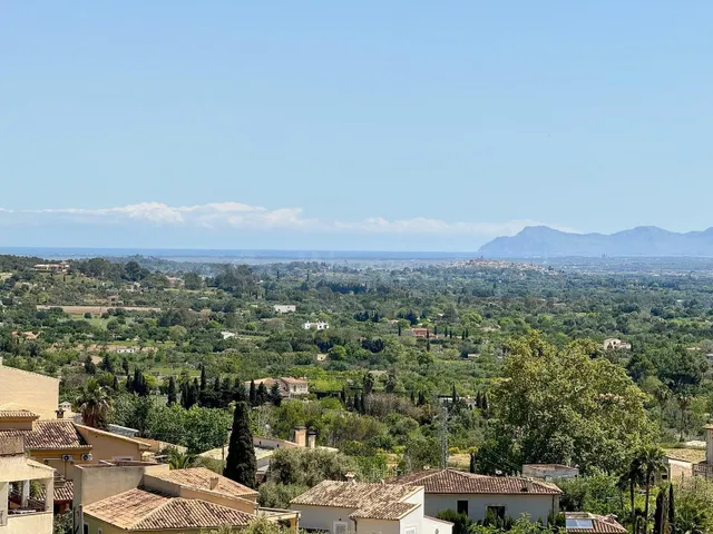 PRIMER PISO EN SELVA CON TERRAZA Y VISTAS