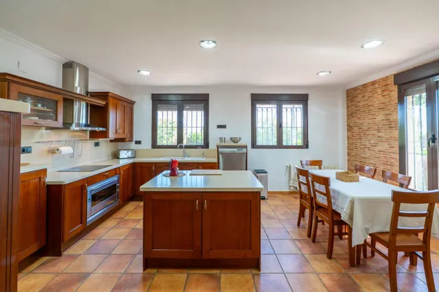 VILLA DE LUJO EN CATRAL . — 16