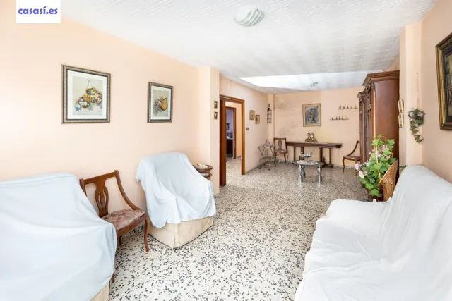 Local + vivienda en Avda. Cadiz — 15