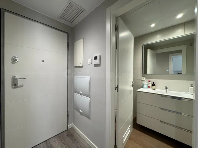 Moderno Apartamento en el Corazón del Casco Histórico de Zar - foto 2