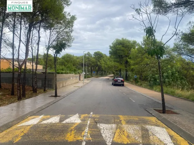 EXCEPCIONAL PARCELA URBANA EN PINEDA PARK (SANT PERE DE RIBE