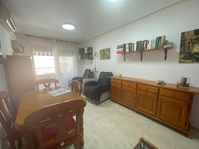 Apartamento de 2 dormitorios con garaje y trastero en Guardamar del Segura — 5