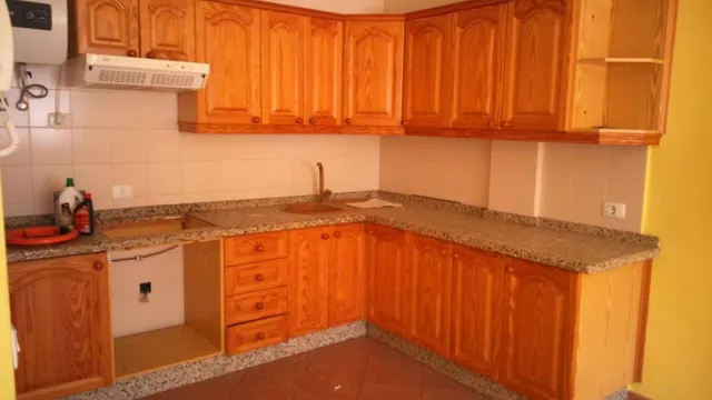 Piso 2 habitaciones con garaje a 300 metros del mar en Playa san Juan — 5