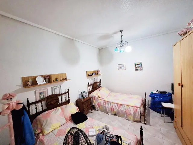 TRASPASO Y VENTA POR JUBILACIÓN CON VIVIENDA INCLUIDA — 12