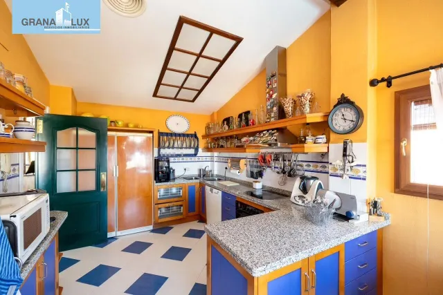 GRAN CASA CON PISCINA EN COLINAS BERMEJAS, MONACHIL — 18