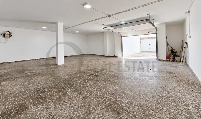 Chalet independiente con jardín y amplias terrazas en Lanuza, El Campello. — 35