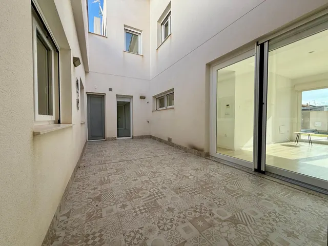 Exclusivo chalet adosado con piscina privada, amplios espacios y excelentes calidades — 9