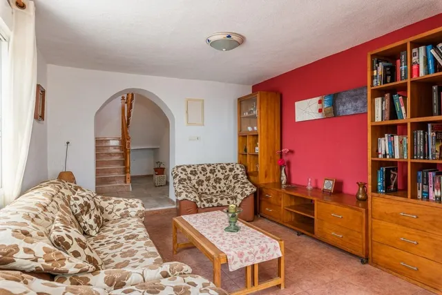 CHALET EN PRIMERA LINEA EN PLAYA GUARDAMAR 6 HABS — 18