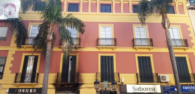 EDIFICIO CON VARIOS PISOS EN EL CENTRO DE ALMUÑECAR (IDEAL I