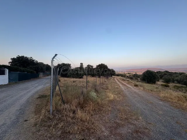 ¡Magnífica finca rústica en Muñogalindo (Ávila)! Más de 4.00 - foto 2