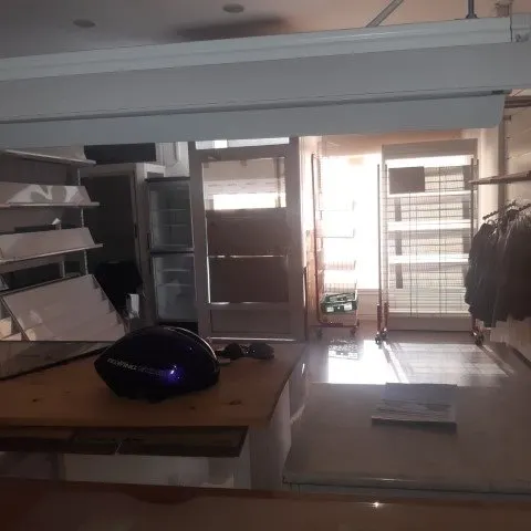 Local comercial — 3
