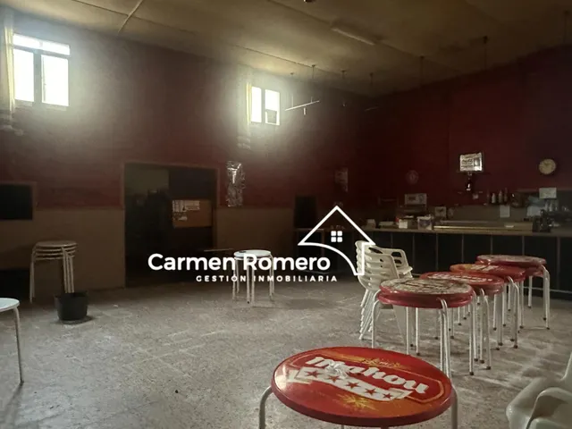 LOCAL COMERCIAL   INSTALADO COMO SALON DE BAILE EN VILLORIA — 7