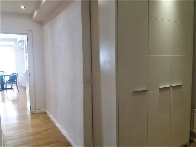 Alquiler de Piso Exterior en Puerta de Toledo con Piscina y Vigilancia — 11