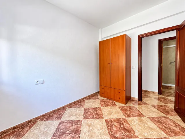 ALQUILER LARGA TEMPORADA. PISO 3 DORMITORIOS Y 1 BAÑO EN LOS BOLICHES — 16