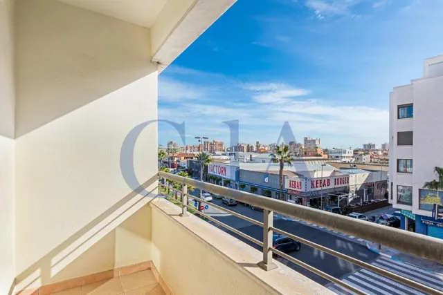 SE VENDE APARTAMENTO / ASCENSOR / TORREVIEJA / ALICANTE — 7