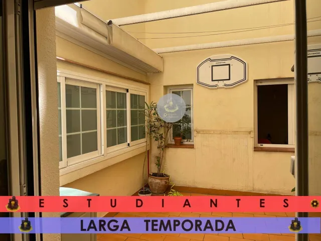 EST/ LT / Piso de CUATRO dormitorios en Centro-Sagrario Recogidas — 12