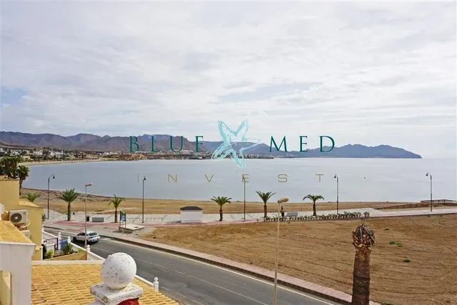 Tríplex en primera línea con vistas al mar en el alamillo — 29