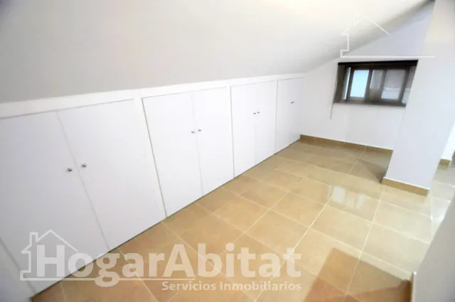 Precioso ático dúplex reformado con garaje y terraza — 20