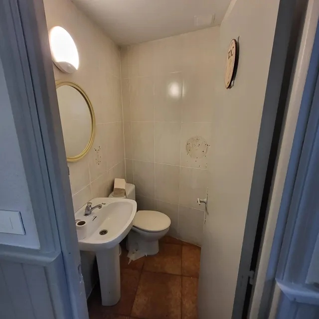 SE VENDE BAR EN LA CASILLA — 15