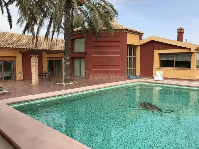 Casa de campo 5 habitaciones 250m² en venta - Totana