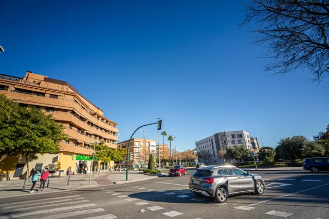PLAZA DE APARCAMIENTO EN AVENIDA CAÑITO BAZÁN ( TABLERO BAJO ) — 23