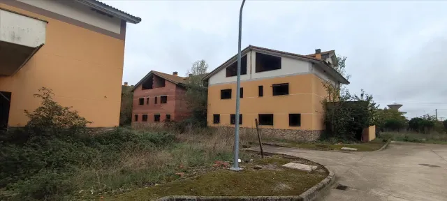 OBRA PARADA EN VILLA DE SOTO — 5