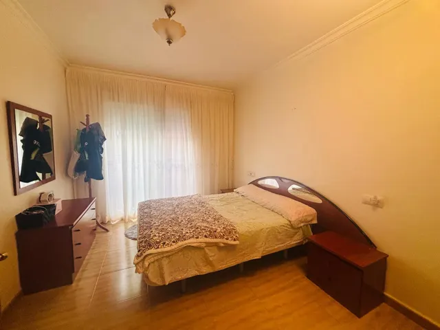 Piso con garaje, 3 dormitorios y suite con vestidor — 9