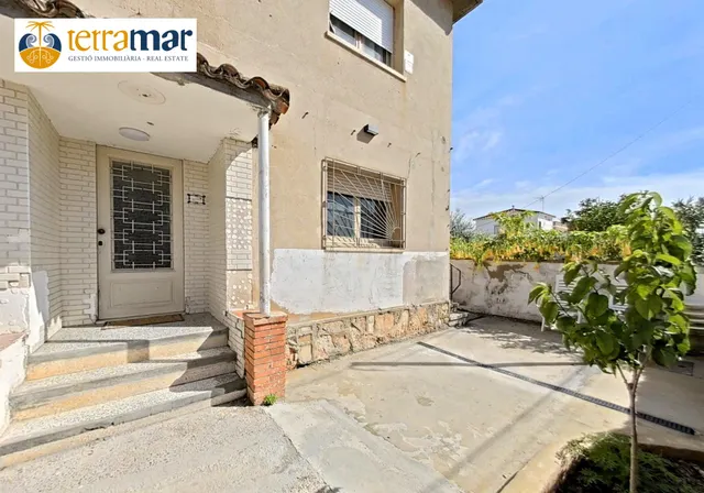Amplia casa en una de las mejores zonas de Viladecans - zona albarrosa — 35