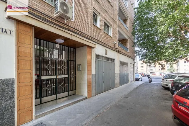Calle Diamantino García — 27