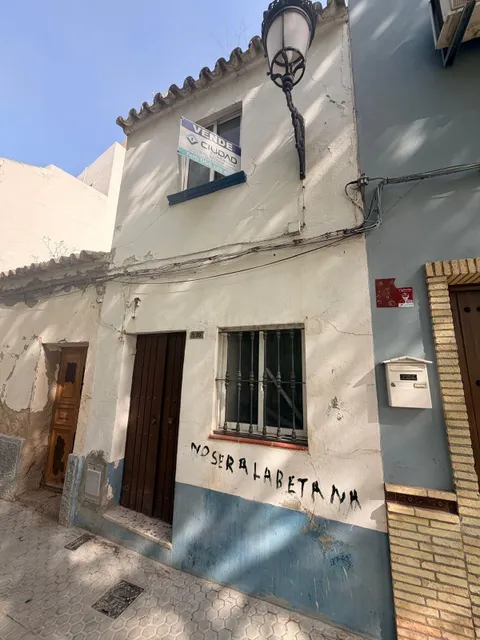 Casa para Reformar en Calle Cruz Verde!