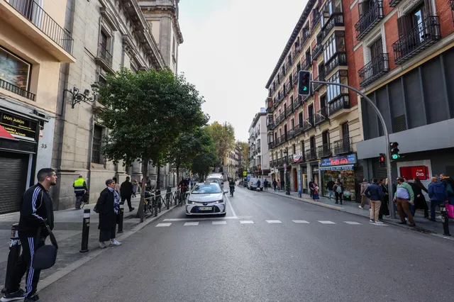 Piso en alquiler en calle de Concepción Jerónima 35, Madrid — 19
