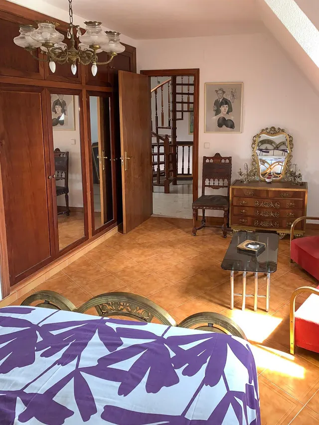 Finca rústica singular en parcela de 2.296 m2 con piscina, amplio garaje y pista de tenis. — 27